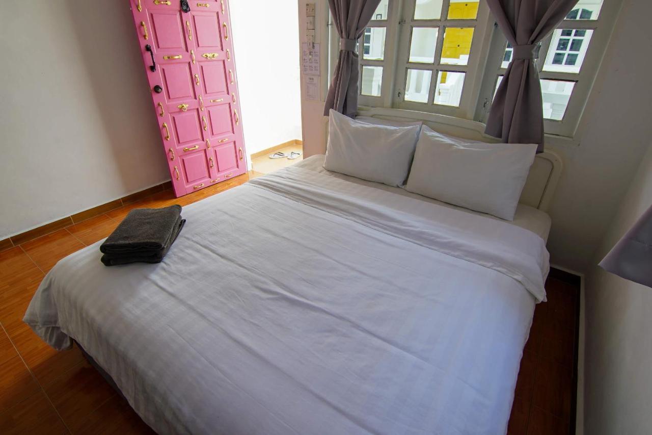 Vagary Pangkor Hotel Pekan Pangkor Exterior photo